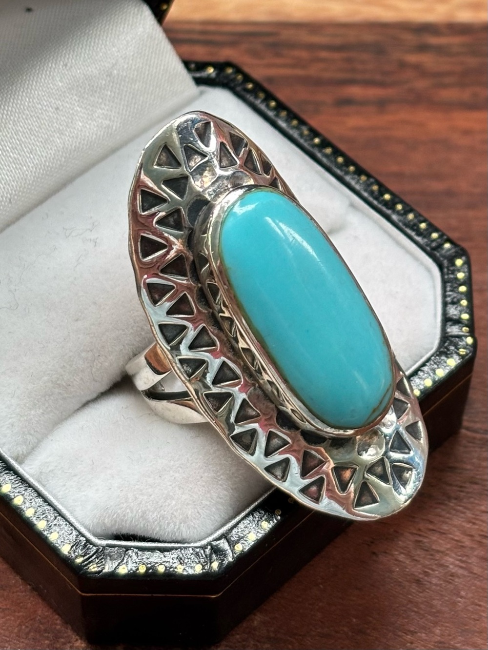 Stunning Sterling Silver Turquoise Oval Statement Ring Size 7.75